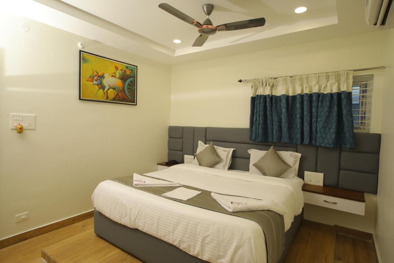 Radha Rani Residency Hotel Khammam ภายนอก รูปภาพ